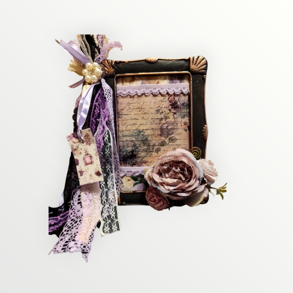 Decorative Floral Photo Frame with Lace Accents - Picture 2 of 3